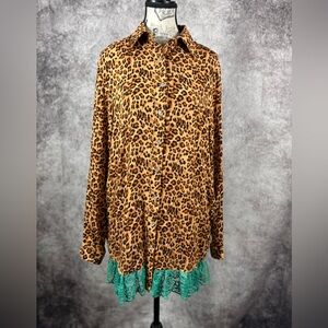 L&B Lucky & Blessed Leopard Print Top Long Sleeve with Green Lace Accents Size M
